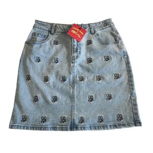 NWT Cakeworthy Looney Toons Denim Skirt Bugs Bunny Womens 6
